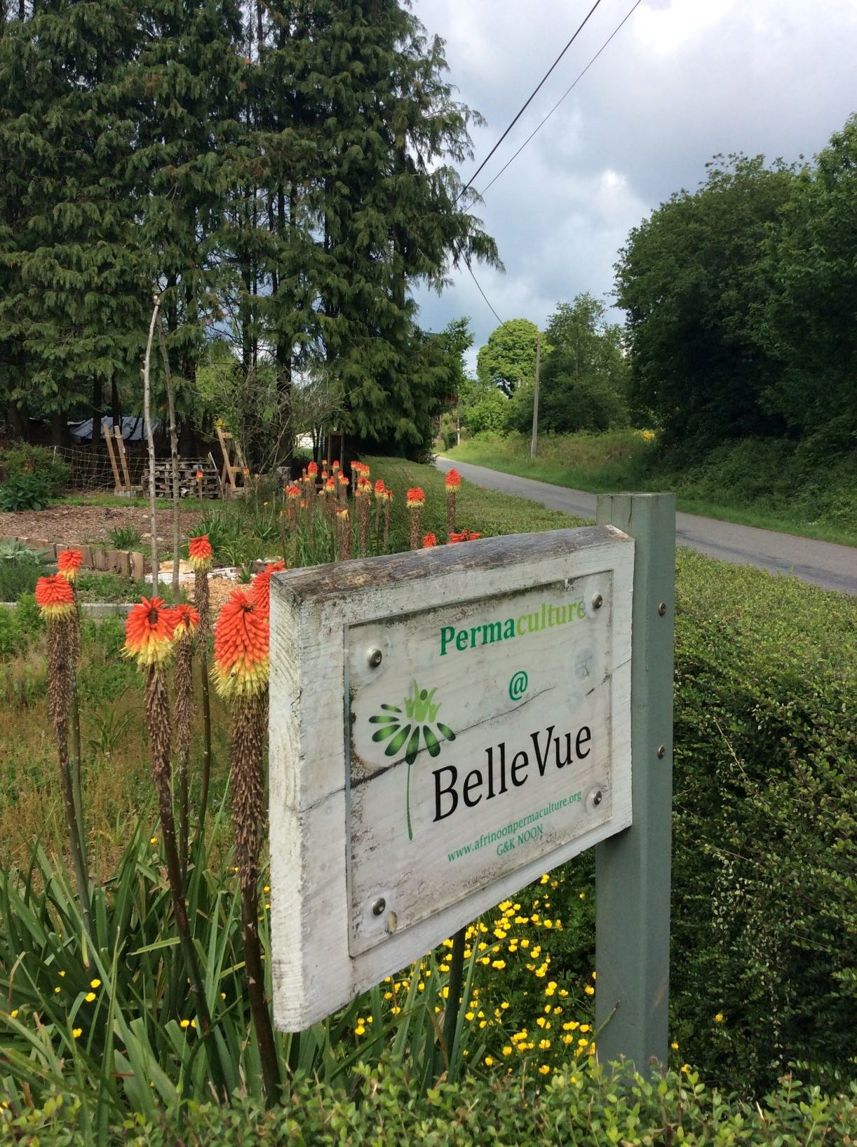 Afrinoon Gate Sign rotated